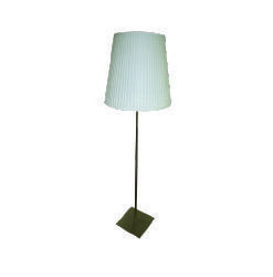 L06 Standing Lamp